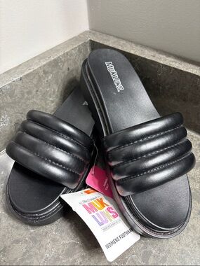 Muk Luks Black Quilted Slide Sandals